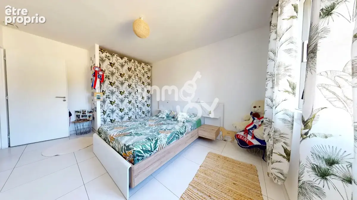 Maison contemporaine de plain-pied 143m2 - Piscine - 1 336m2 de terrain - photo 13