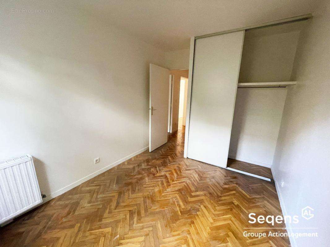 Appartement à SURESNES