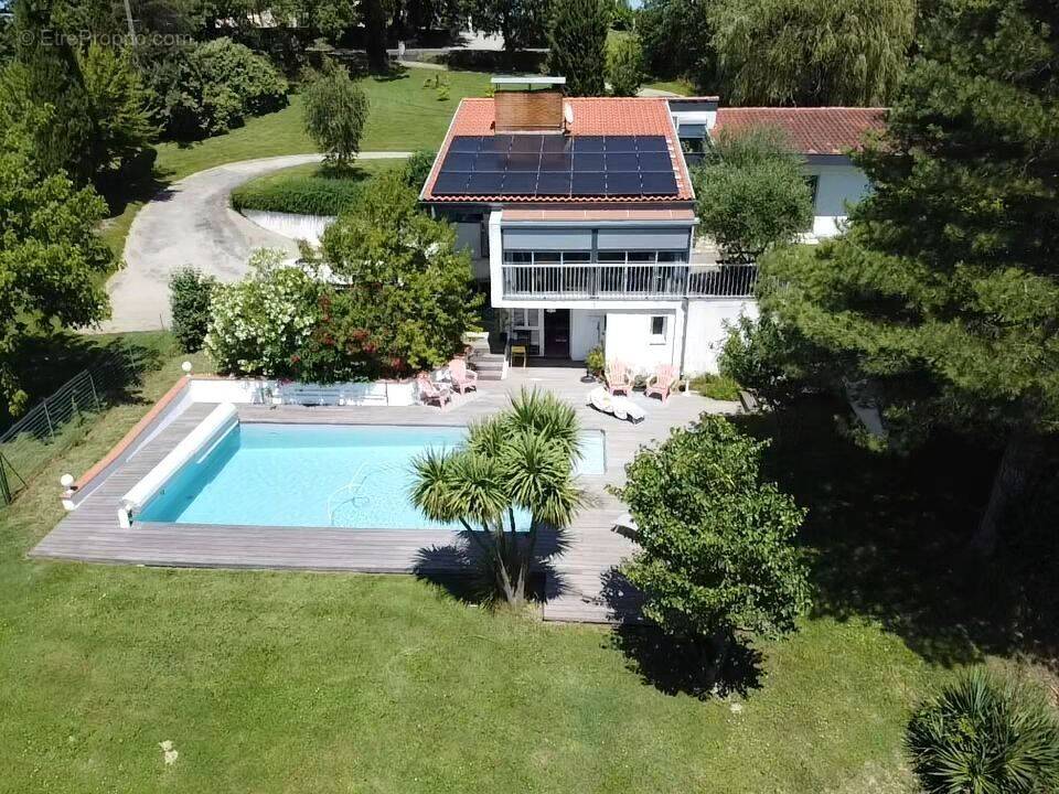 Maison à CASTELCULIER