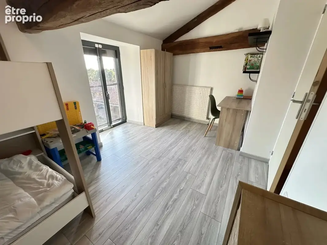 Ancien corps de ferme rénové, 5 chambres + gite + grange de 204 m² et 4 196 m² de terrain - photo 31