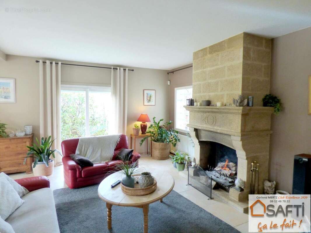 Maison 246 m² à Jouars-Pontchartrain  - photo 7