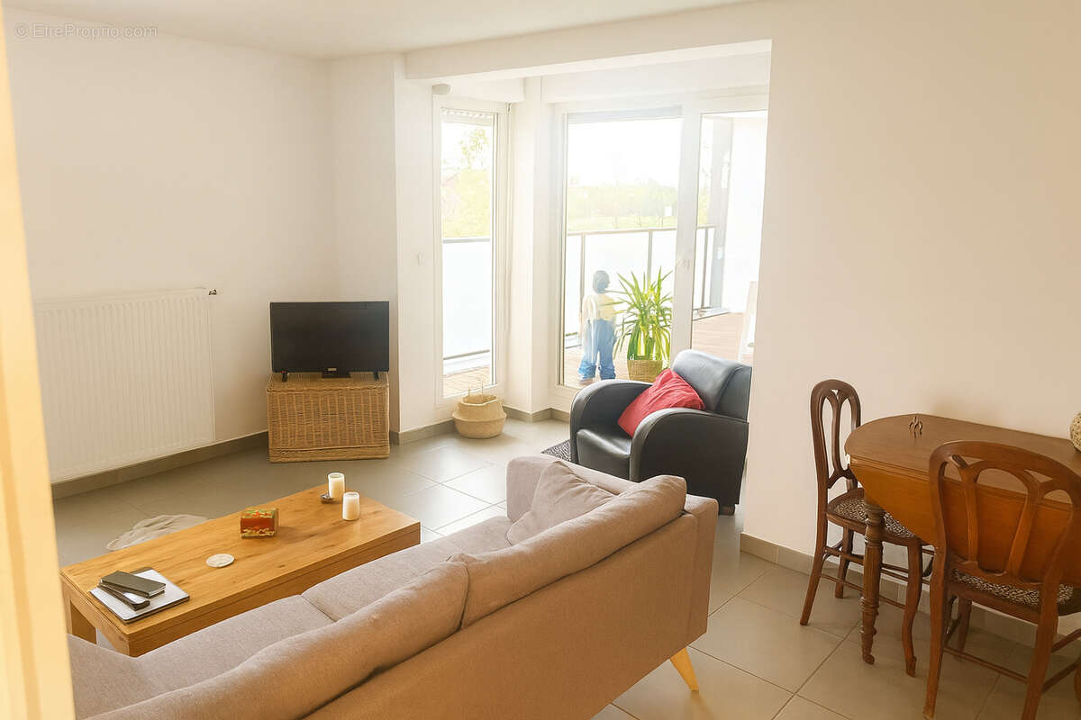 Appartement à BEAUZELLE