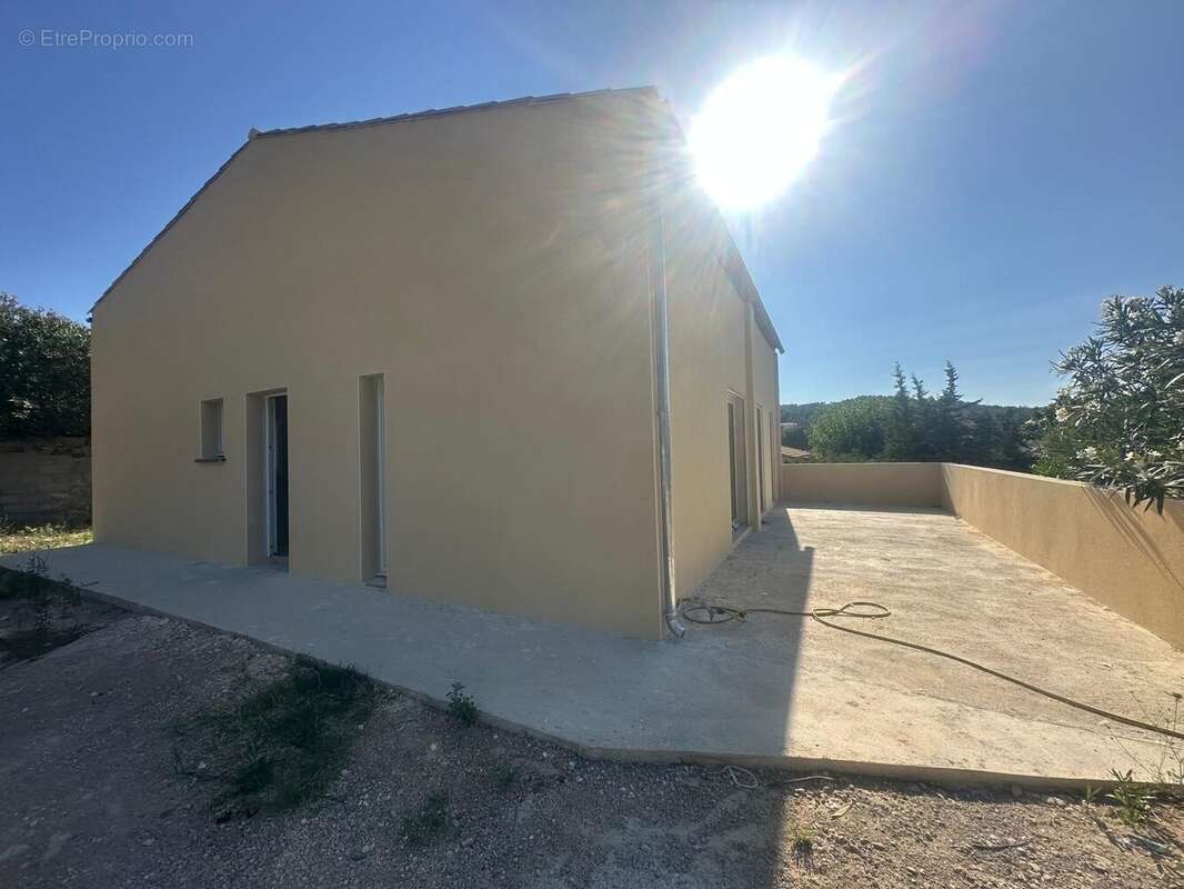 Maison à ARMISSAN