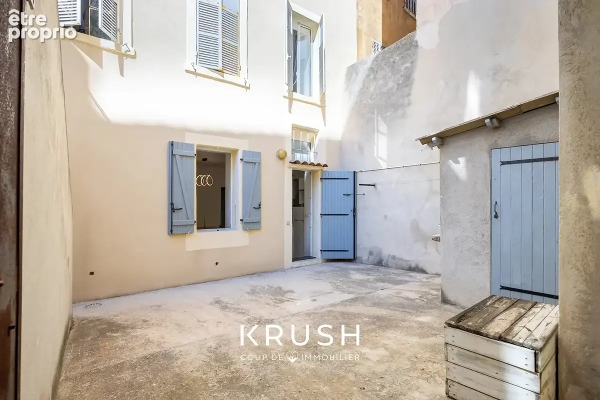 Appartement à MARSEILLE-7E
