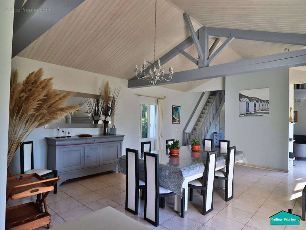 Maison à SAINT-GERVAIS