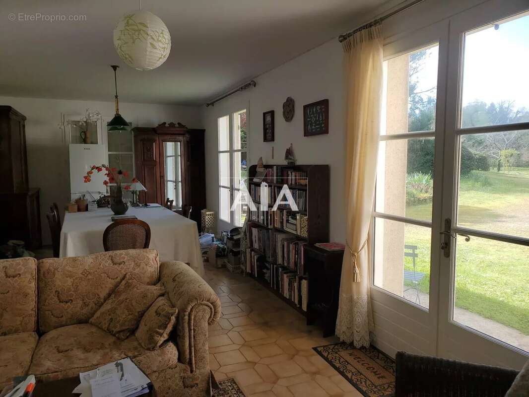 Maison à RUFFEC