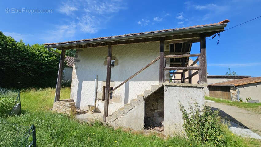 Maison à LA GOUTELLE