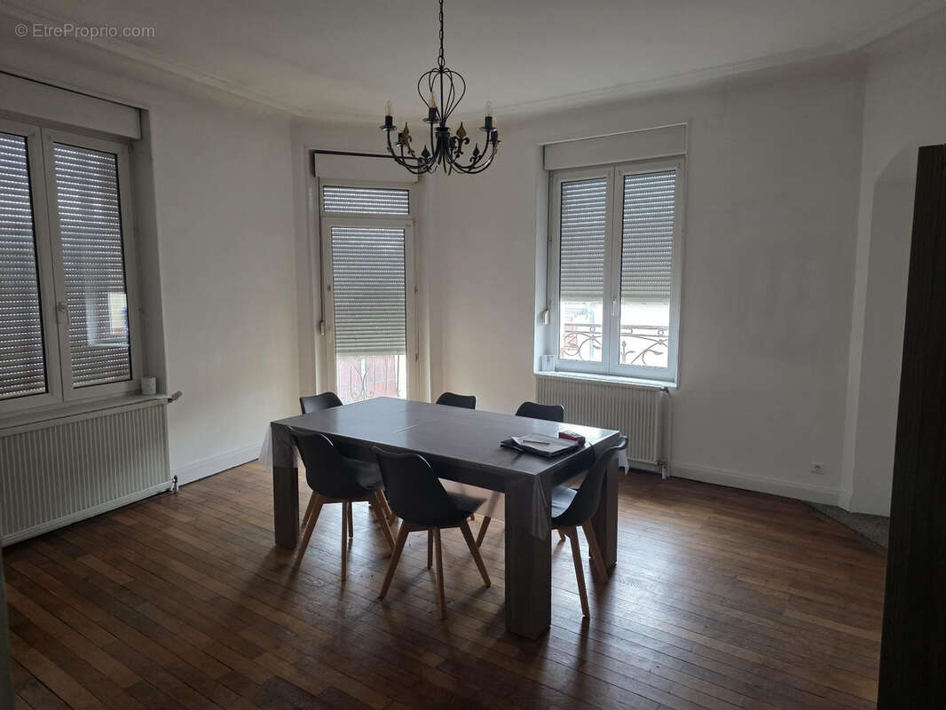 Appartement à THIAUCOURT-REGNIEVILLE