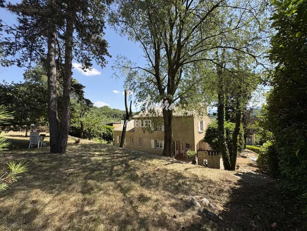 Monteleger maison 157 m2 type 7 - photo 5