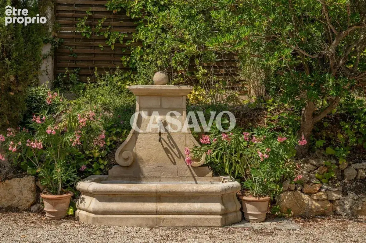 Vente Villa 8 pièces de 272m² - 13100 Saint-Marc-Jaumegarde - photo 3