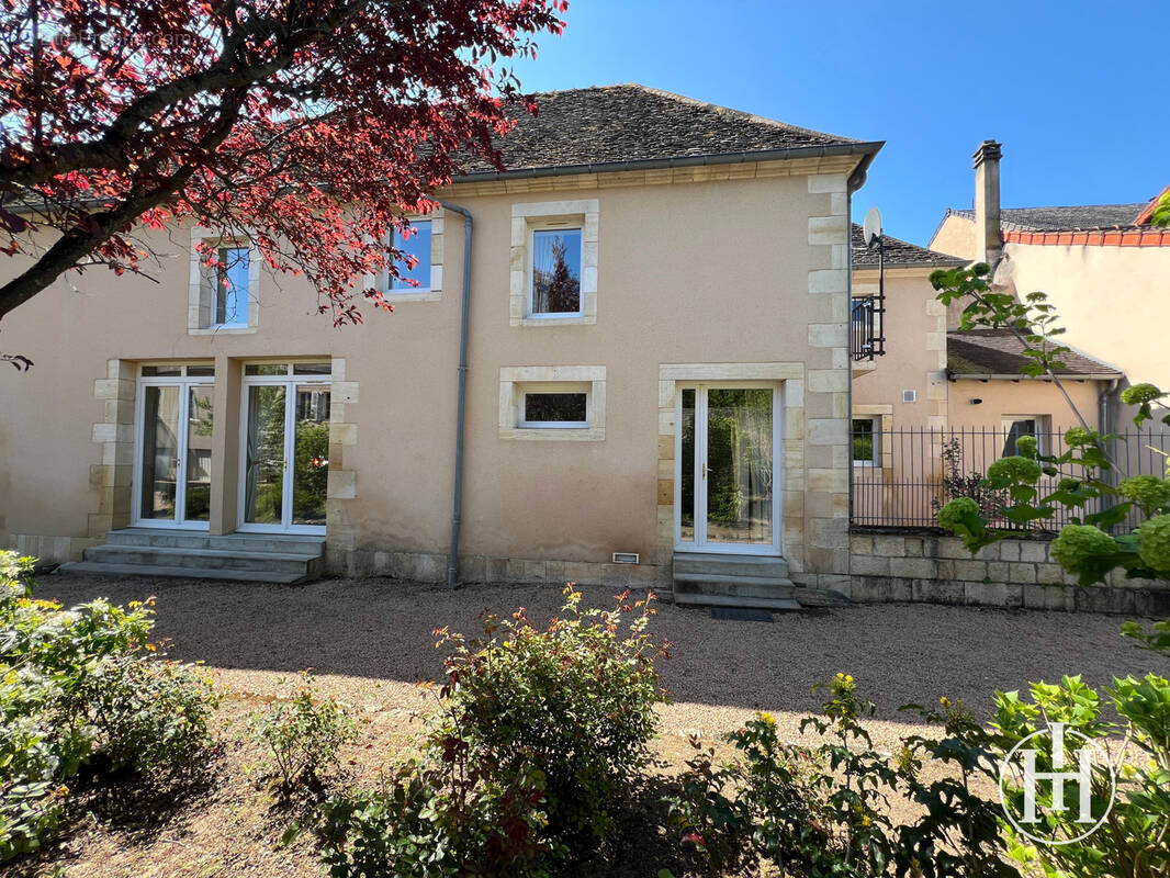 Appartement à SAINT-AMAND-MONTROND