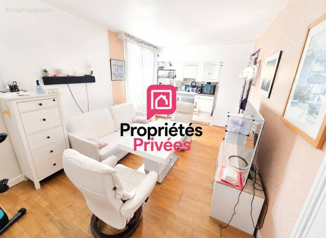 Appartement à PARIS-15E