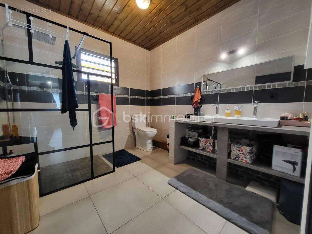 Appartement à SAINT-PIERRE