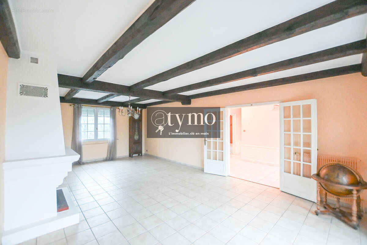 Maison à PLEYBER-CHRIST