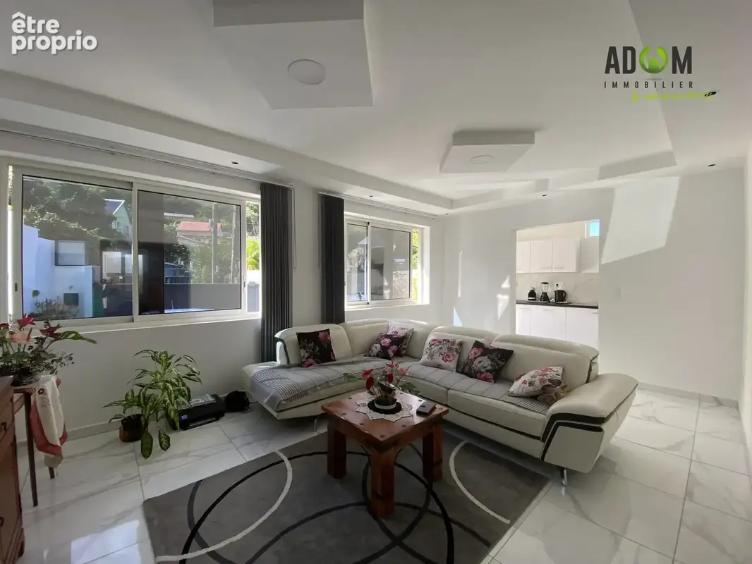 Maison 4 pièces 82 m² à vendre à Entre-Deux (97414) - photo 2