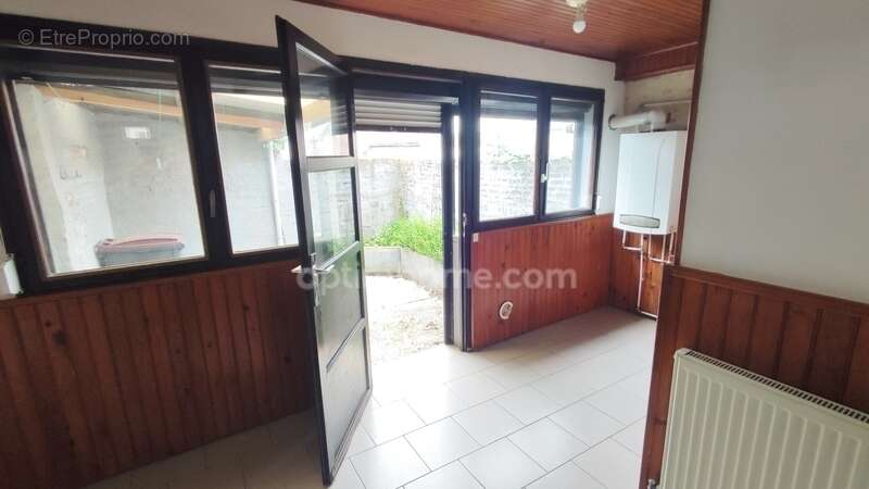 Maison à vendre 5 pièces SAINT QUENTIN (02) - photo 5
