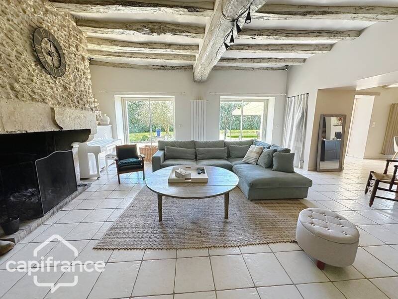 Maison à SAINT-VARENT