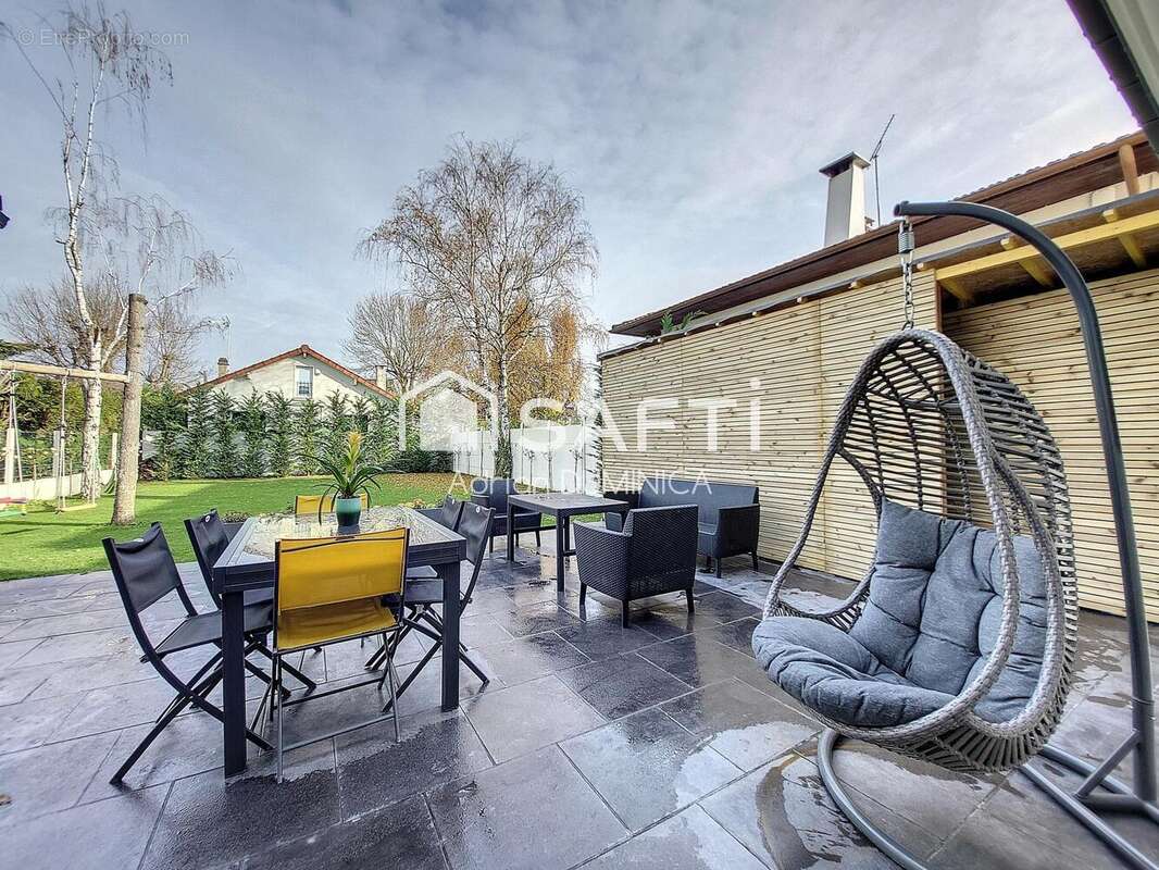 Photo 2 - Maison à LE PLESSIS-TREVISE