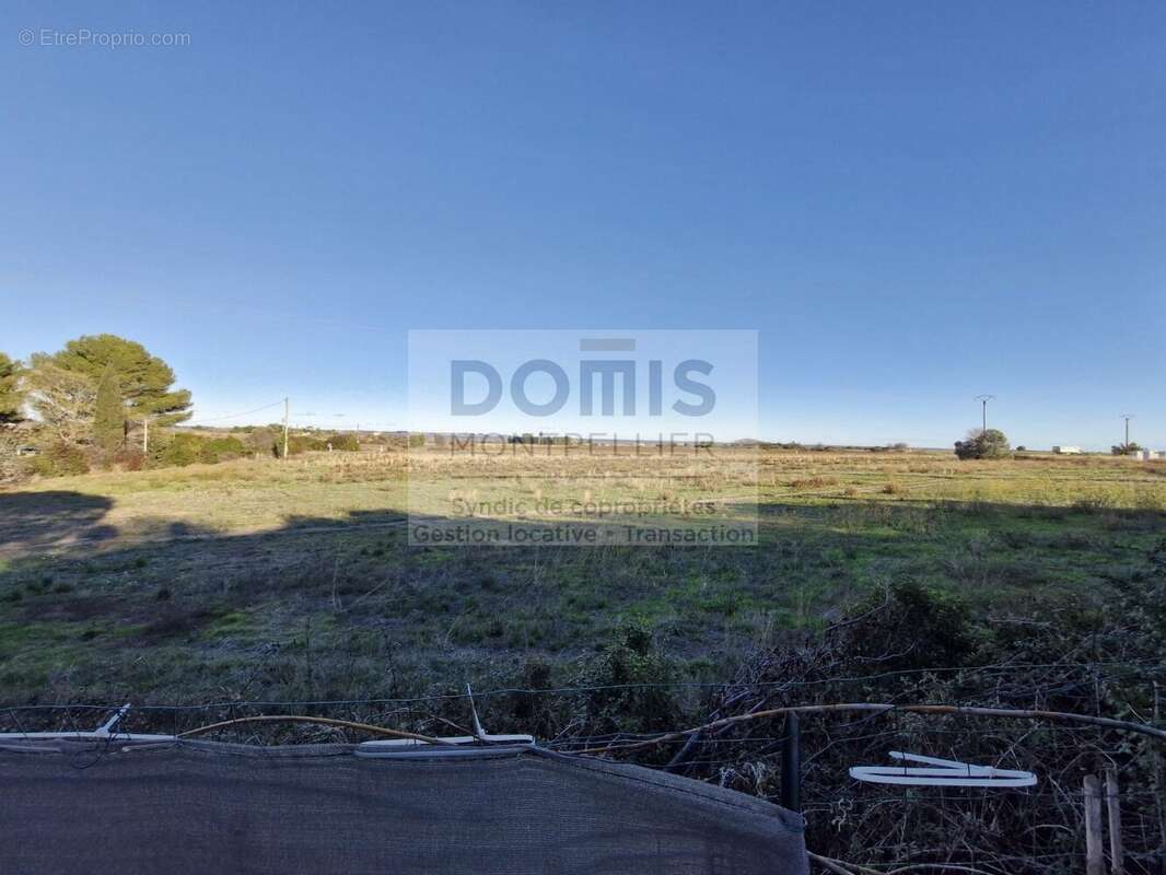 Maison à VIC-LA-GARDIOLE