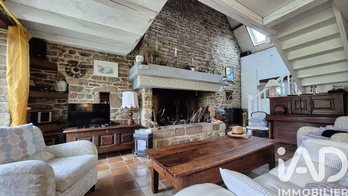 Photo 6 - Maison à SAINT-AVE