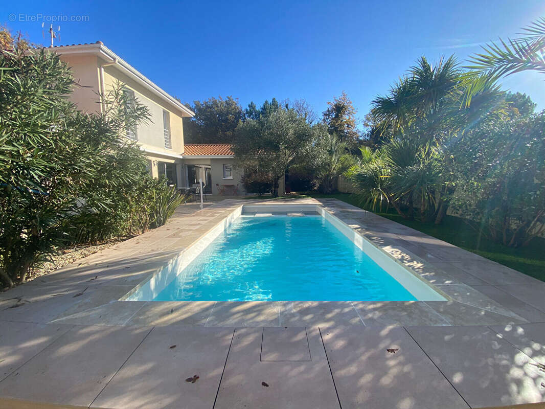 Maison à GUJAN-MESTRAS