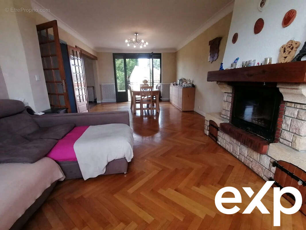 Maison à LA SOUTERRAINE