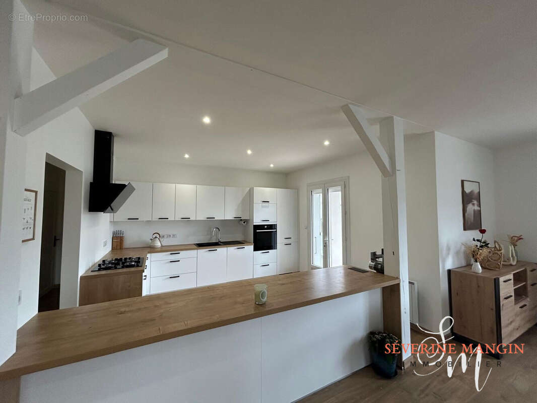 Maison à ROMANS-SUR-ISERE