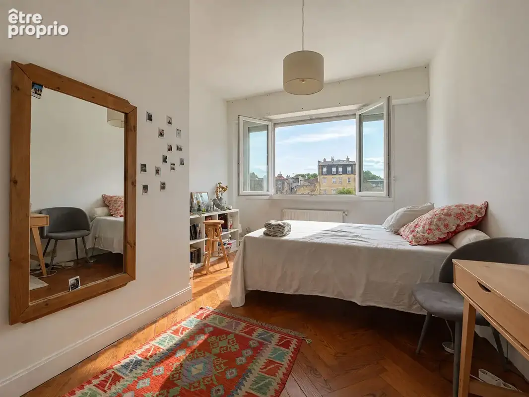 Bordeaux Palais Gallien - Fondaudège  - Appartement T4 avec garage fermé - photo 4