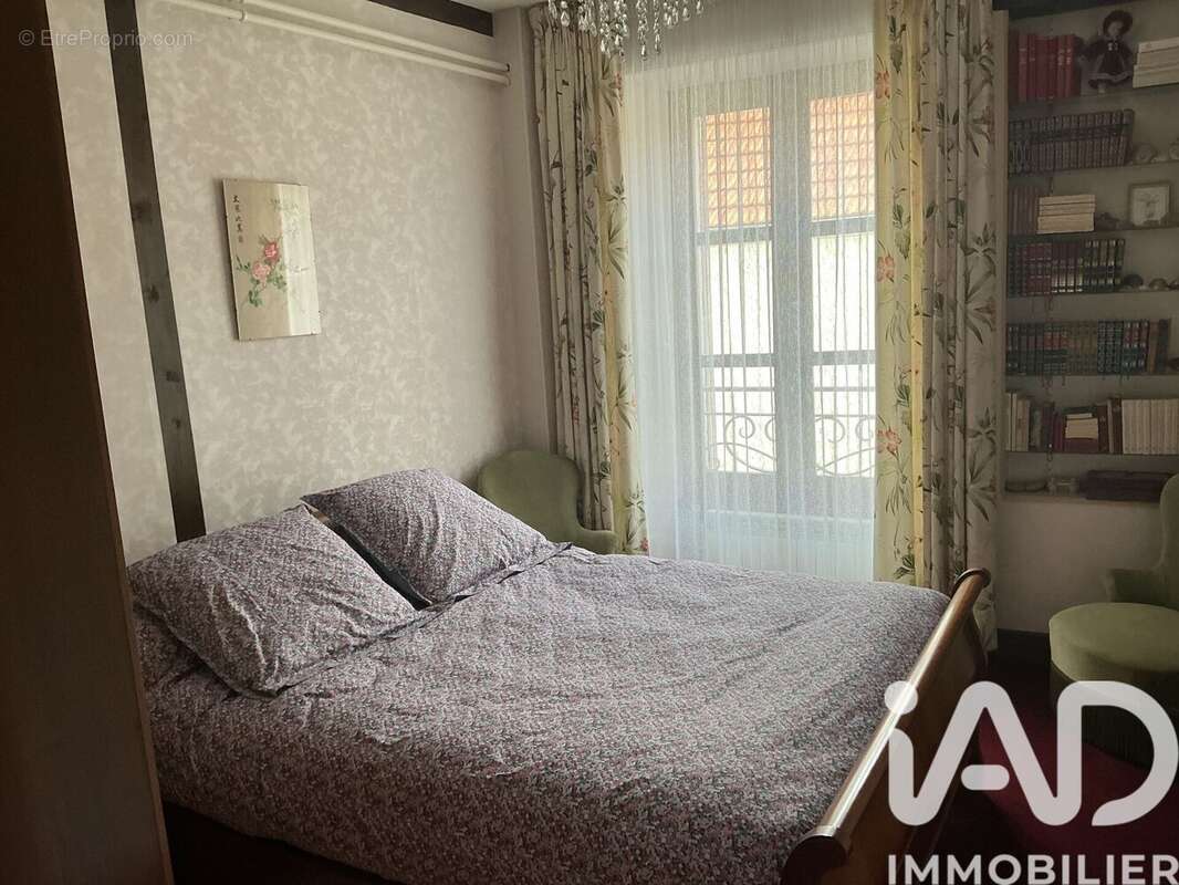 Maison 101 m² à Chenay  - photo 4