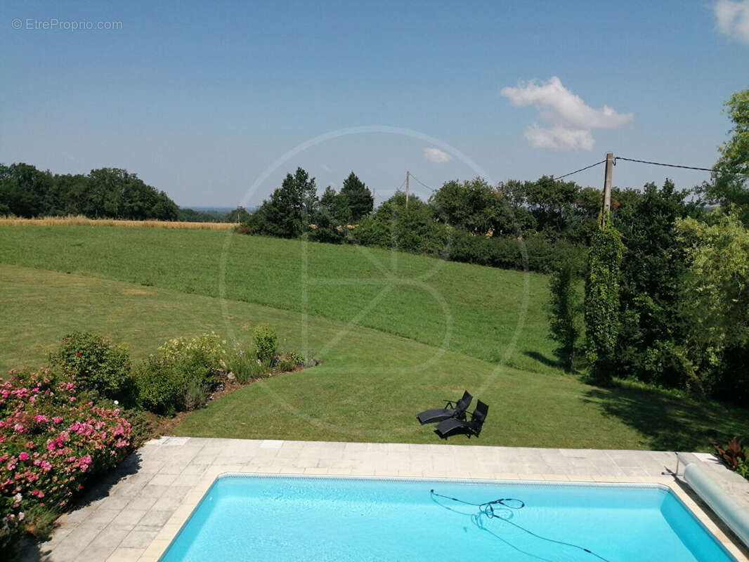 Maison à MONTIGNAC-DE-LAUZUN