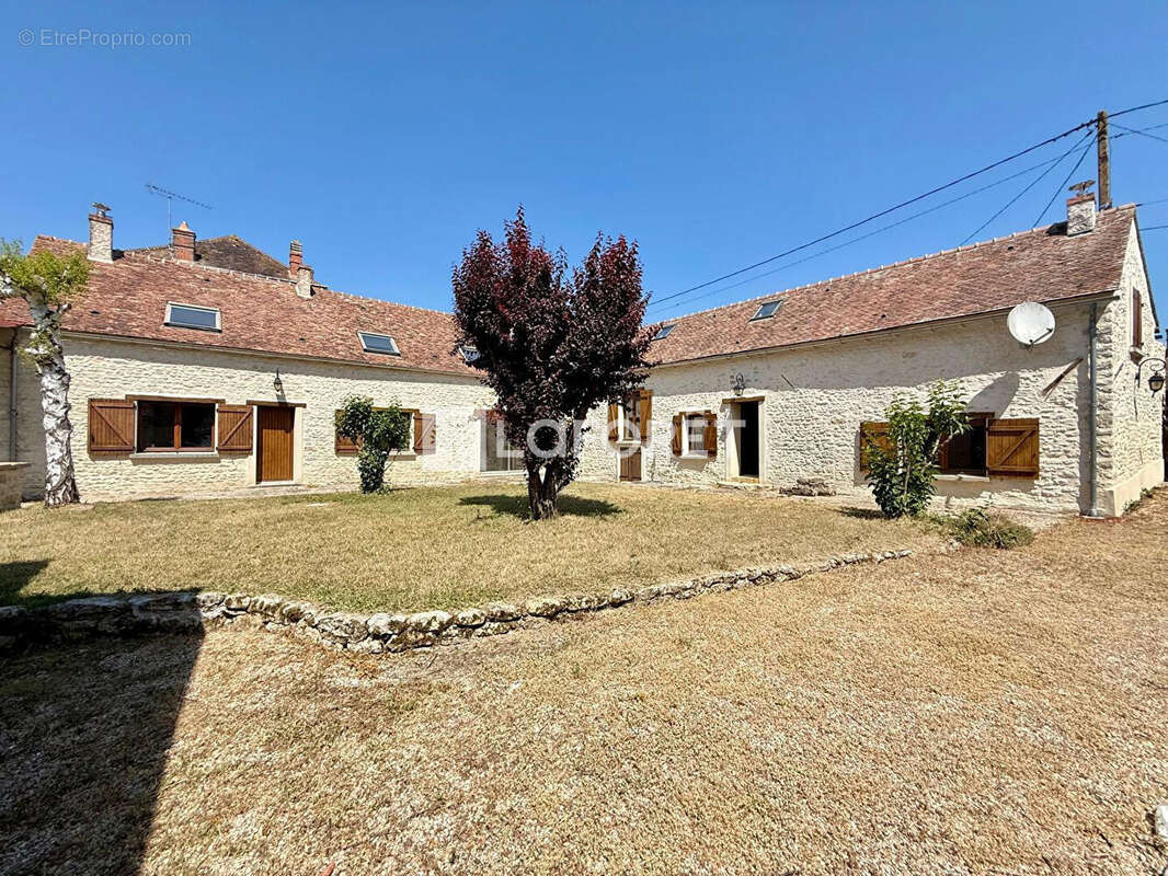 Maison à MILLY-LA-FORET