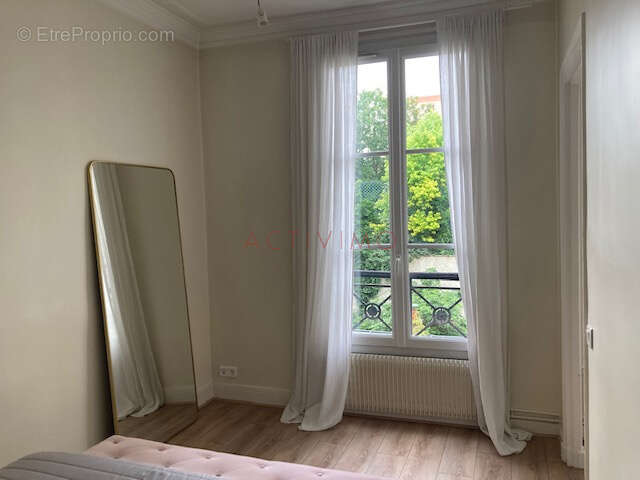Appartement à PARIS-7E