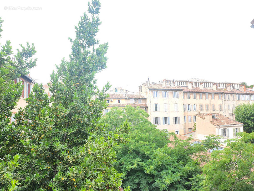 Appartement à MARSEILLE-6E