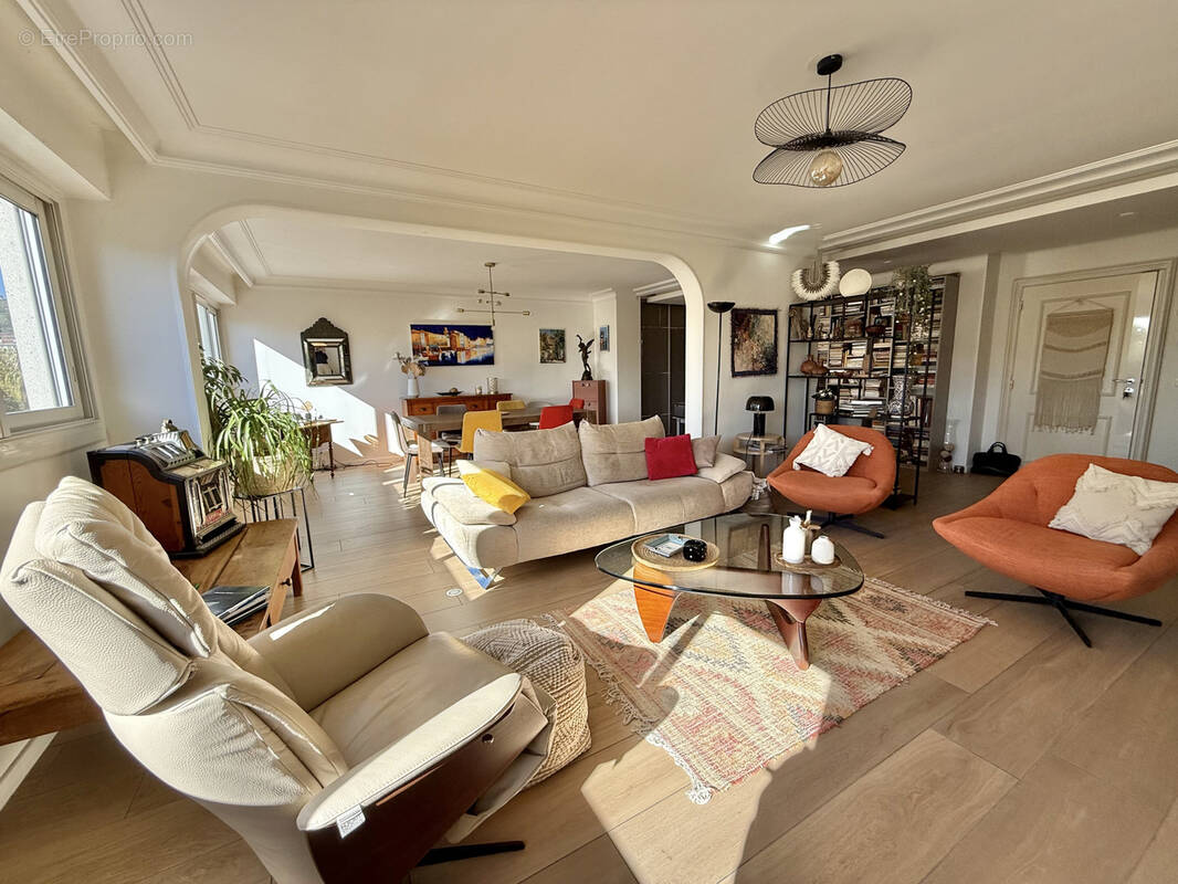 Appartement à HYERES