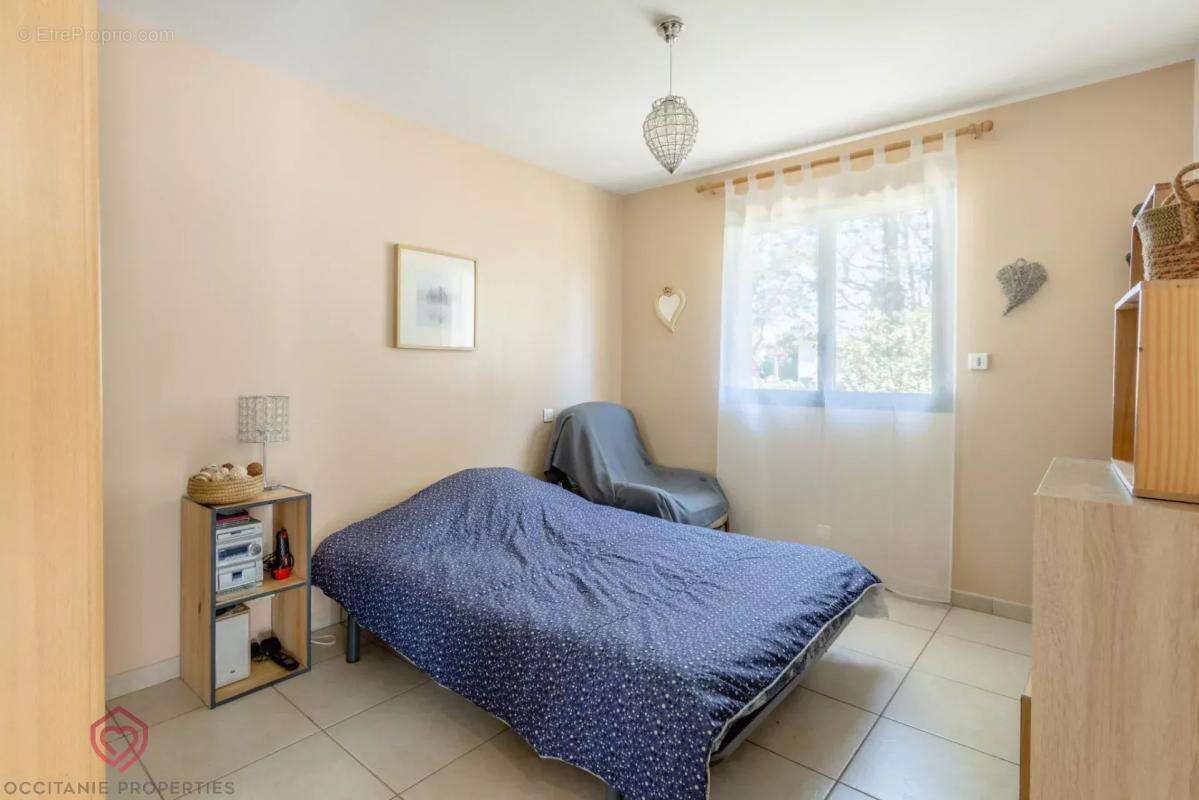 Maison à BOUILHONNAC