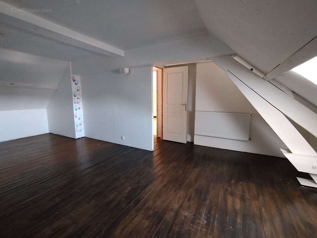 Maison SERAUCOURT-LE-GRAND 8 pièces 181 m² - photo 13