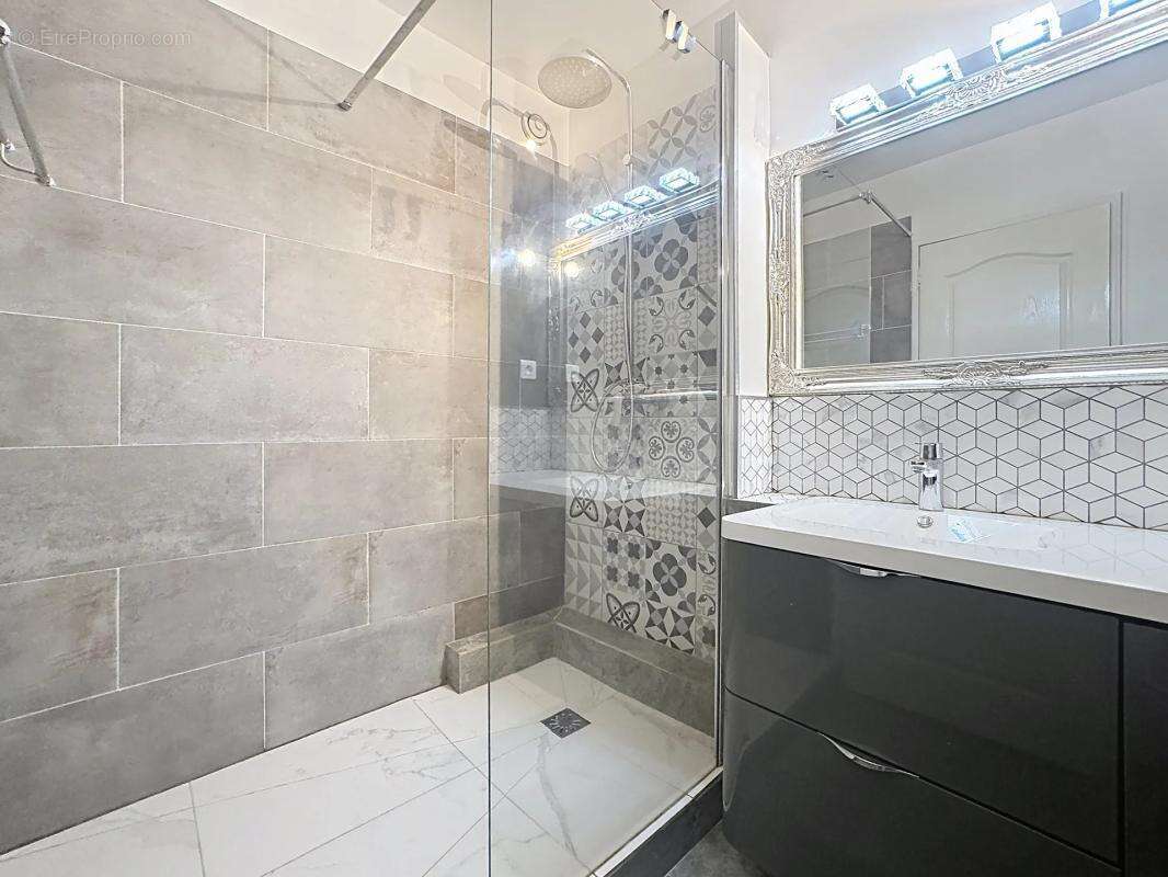 Appartement à CHAMPS-SUR-MARNE
