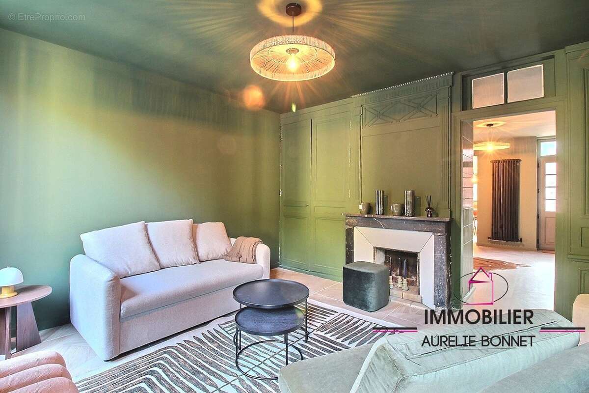 Maison à PONT-L&#039;EVEQUE