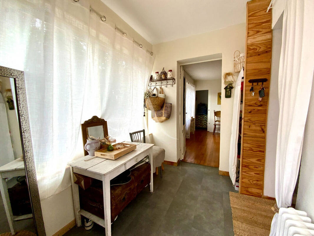 Maison centre Jonzac avec piscine ! - photo 1