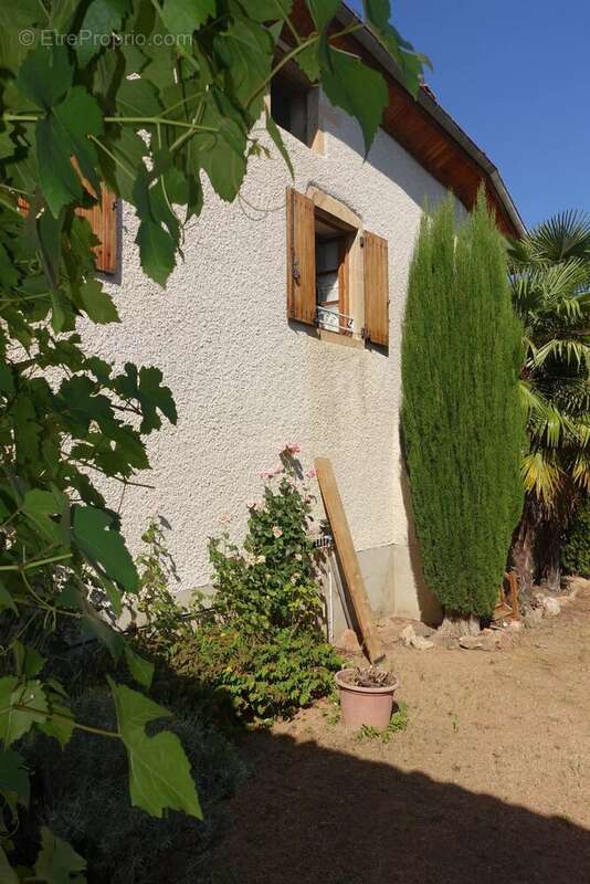 Maison à BELLEVILLE