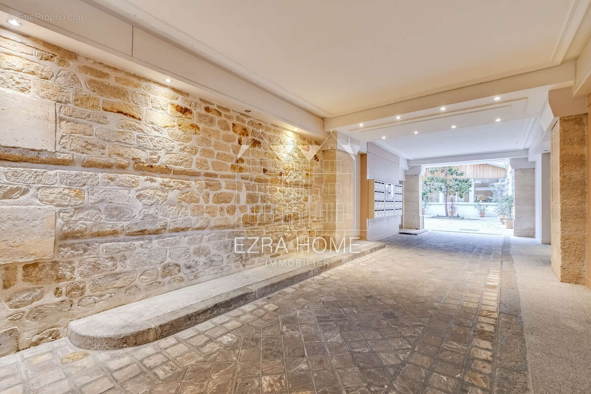 Appartement à PARIS-3E