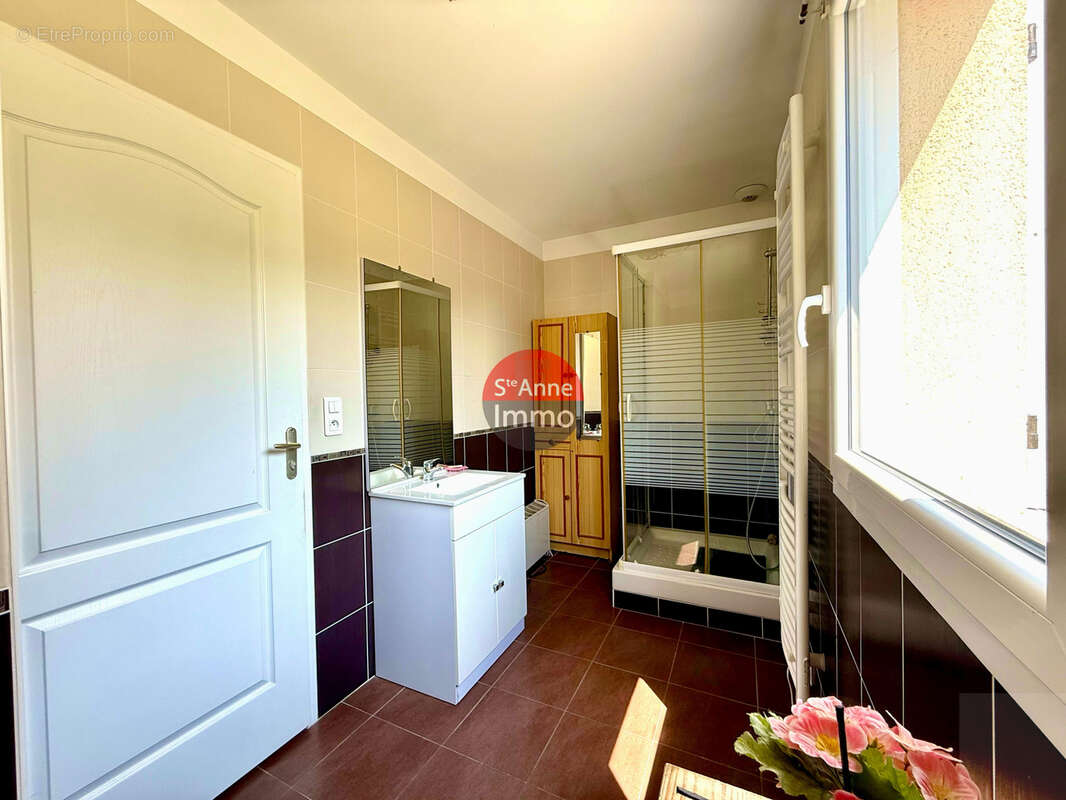 Solente - maison individuelle - 136m2 - autonomie de plain pied - 4 chambres - garage - dependances - photo 7