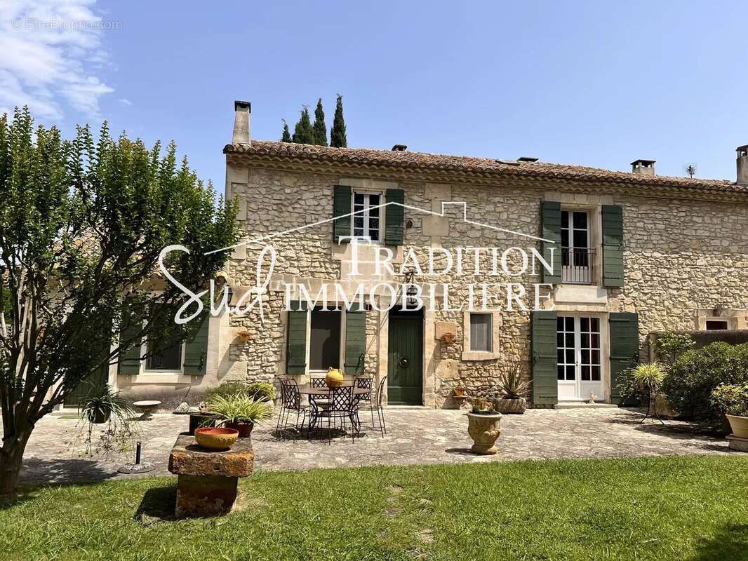 Maison à SAINT-ETIENNE-DU-GRES