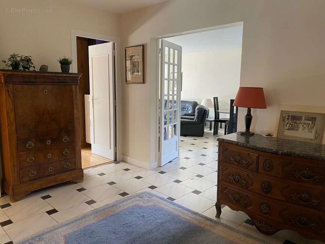 Appartement à LE PERREUX-SUR-MARNE