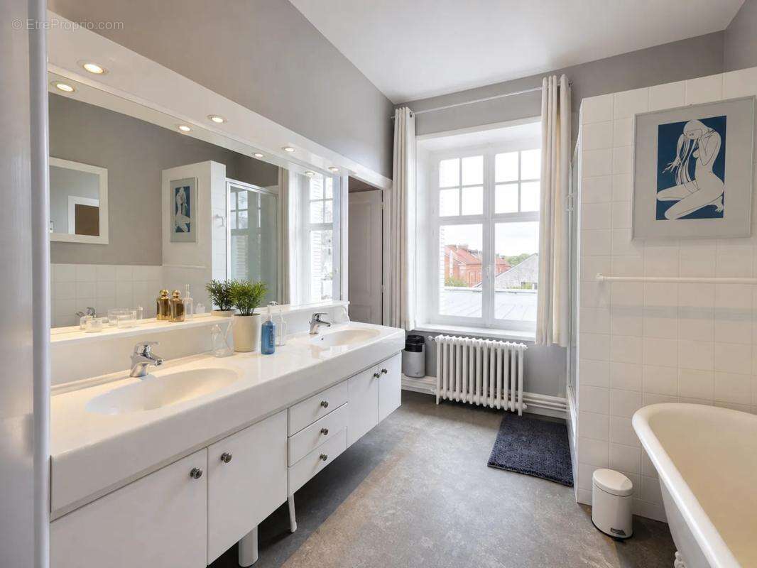 Maison de maître 360 m² à Saint-Just-en-Chaussée - photo 7