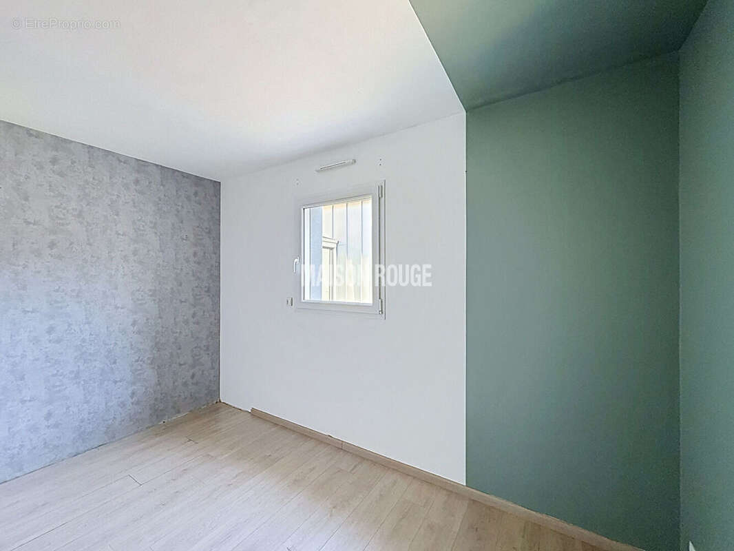 Maison de plain-pied avec quatre chambres et jardin - photo 23