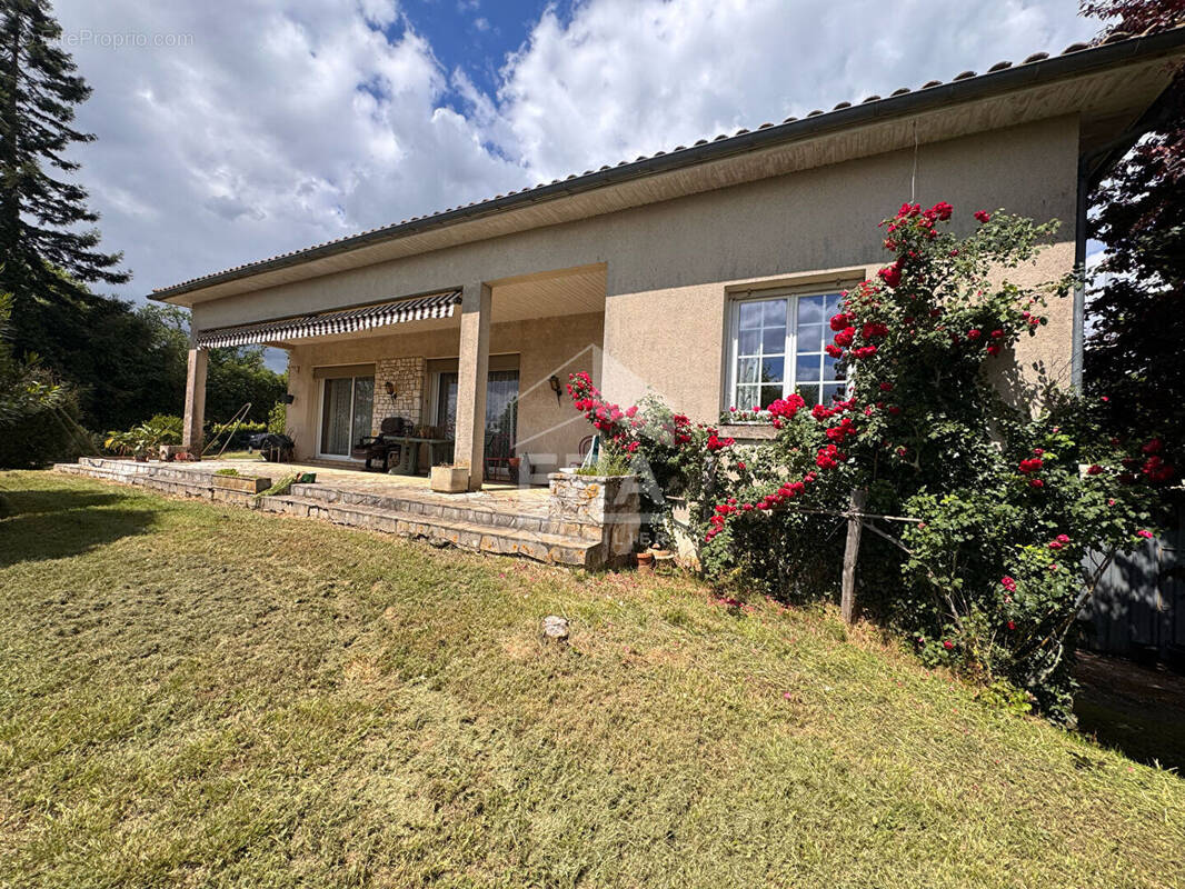 Maison à CHEVANCEAUX