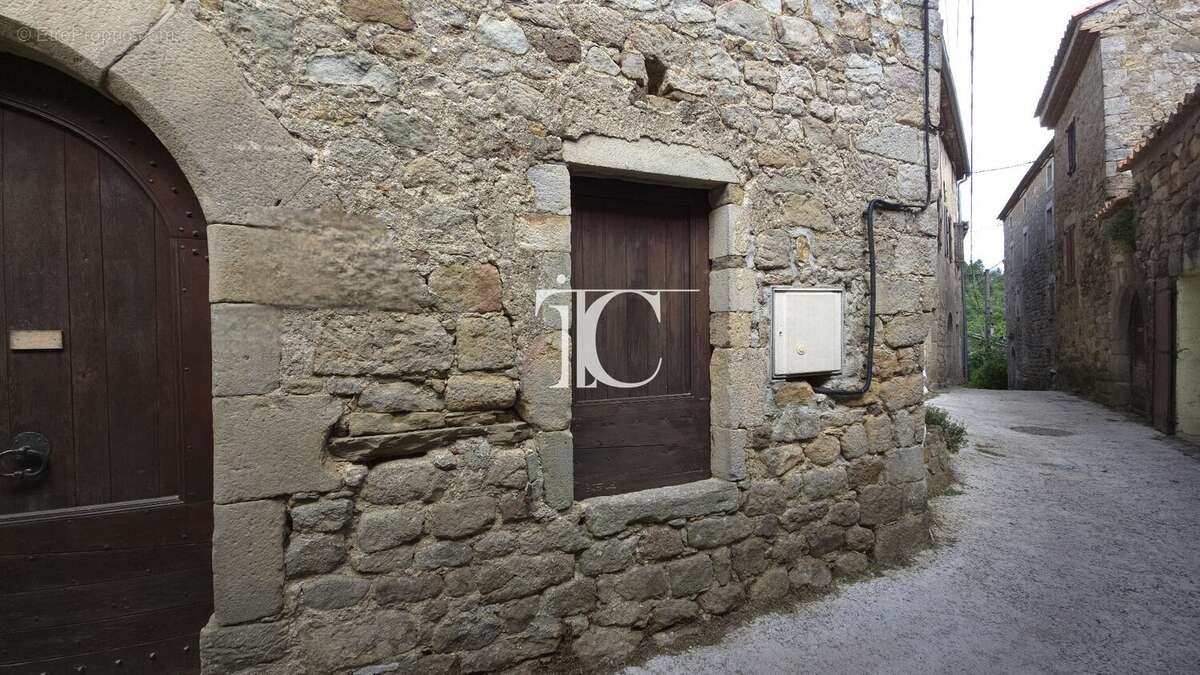 Maison à SAINT-PAUL-LE-JEUNE