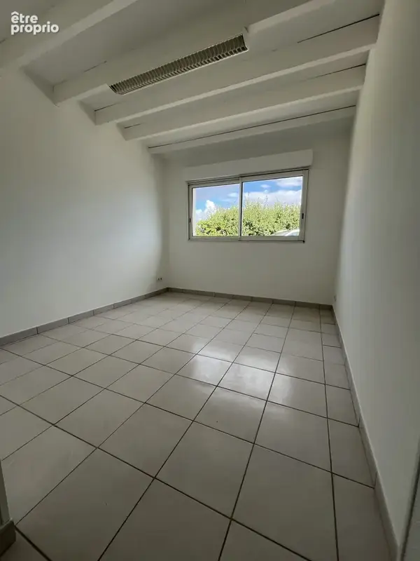 Maison 5 pièces 117 m² à vendre à Saint-Mathurin (85150) - photo 4