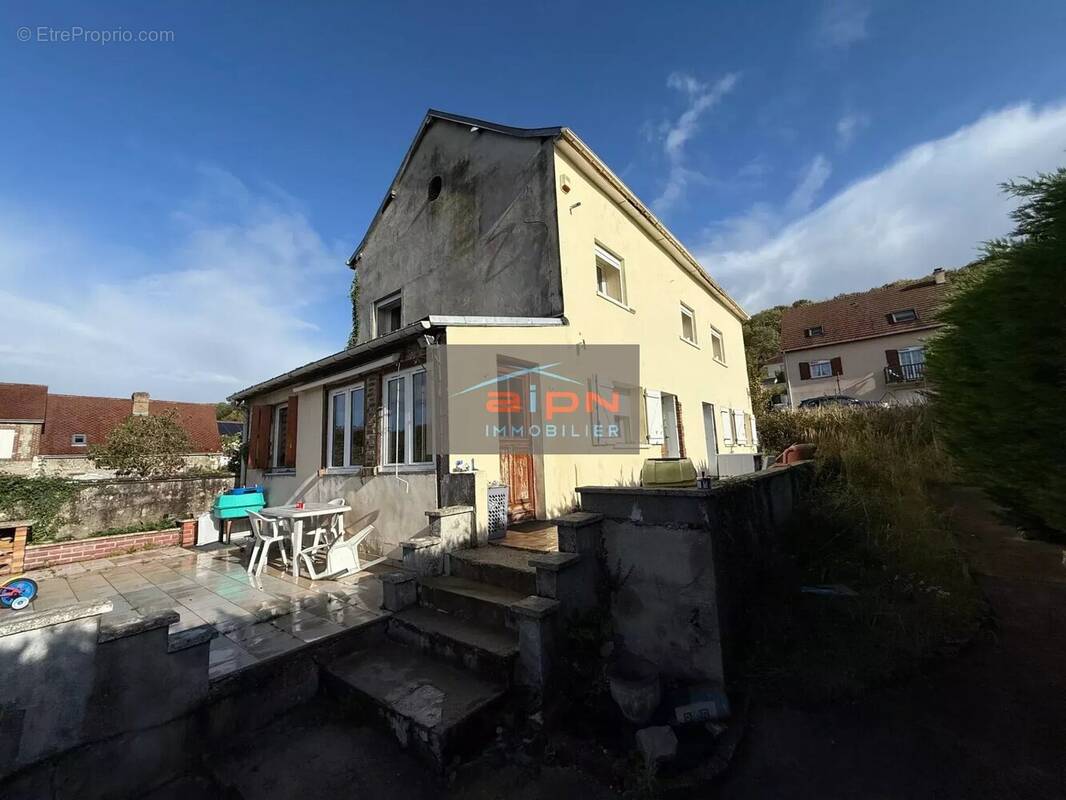 Maison à TOURVILLE-LA-RIVIERE